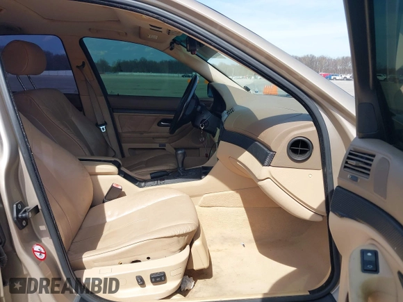 2000 BMW 5 Series 528i with VIN WBADM6348YGV00883, listed as a IAAI auction lot 41898075 with 175,137 mi miles and . Bid and sale history available at DreamBid. Image 5.