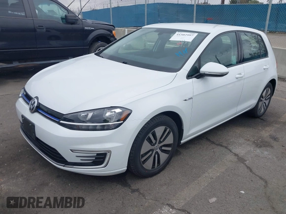 2019 Volkswagen Golf SE z VIN WVWKR7AU6KW910647, wystawiony jako IAAI lot #41502997 z przebiegiem 20 649 mil mil oraz . Historia ofert i sprzedaży dostępna na DreamBid. Obrazek 19.