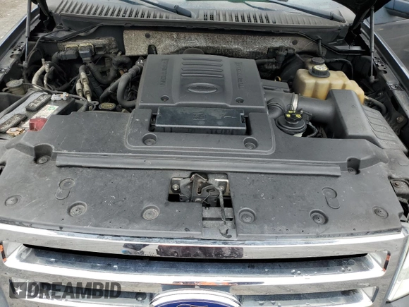 2007 Ford Expedition Max XLT with VIN 1FMFK16537LA26786, listed as a Copart auction lot 51848375 with 135,977 mi miles and Clean title. Bid and sale history available at DreamBid. Image 12.