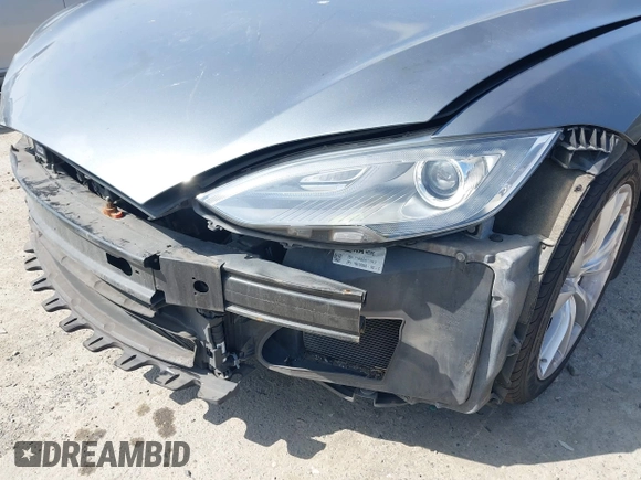 2014 Tesla Model S 60 with VIN 5YJSA1H18EFP38078, listed as a IAAI auction lot 42748619 with 159,285 mi miles and . Bid and sale history available at DreamBid. Image 19.
