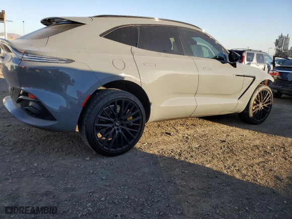 2022 Aston Martin DBX with VIN SD7VUJAW1NTV04534, listed as a Copart auction lot 87969325 with 17,373 mi miles and Salvage Title. Bid and sale history available at carsss.com. Image 3.