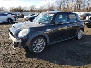 2015 MINI Cooper Hardtop 4 Door S with VIN WMWXU3C57FT892389, listed as a Copart auction lot 44304325 with 91,697 mi miles and Salvage Title. Bid and sale history available at carsss.com. Image 1.