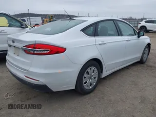 2019 Ford Fusion S with VIN 3FA6P0G72KR268355, listed as a IAAI auction lot 41514065 with 40,099 mi miles and . Bid and sale history available at DreamBid. Image 4.