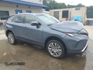 2022 Toyota Venza LE with VIN JTEAAAAH9NJ111056, listed as a Copart auction lot 56404594 with 16,485 mi miles and Salvage Title. Bid and sale history available at carsss.com. Image 4.