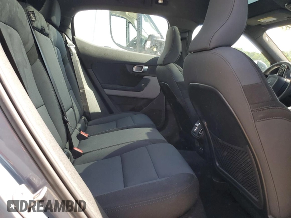2023 Polestar 2 z VIN YSMED3KA3PL142602, wystawiony jako Copart lot #57248425 z przebiegiem 28 316 mil mil oraz Tytuł czysty. Historia ofert i sprzedaży dostępna na DreamBid. Obrazek 10.