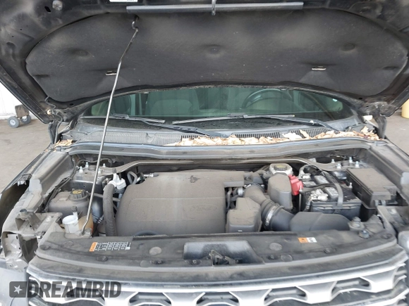2017 Ford Explorer XLT with VIN 1FM5K7D80HGD04842, listed as a IAAI auction lot 41911091 with 90,680 mi miles and . Bid and sale history available at carsss.com. Image 10.