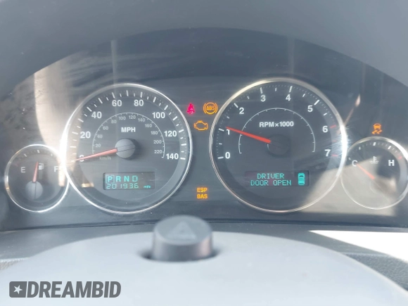 2007 Jeep Grand Cherokee Laredo z VIN 1J8GR48K67C543257, wystawiony jako IAAI lot #41733644 z przebiegiem 201 936 mil mil oraz . Historia ofert i sprzedaży dostępna na DreamBid. Obrazek 7.