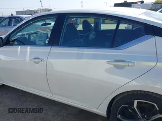 2024 Nissan Altima SR with VIN 1N4BL4CV0RN313828, listed as a IAAI auction lot 42172052 with 5,279 mi miles and . Bid and sale history available at DreamBid. Image 15.