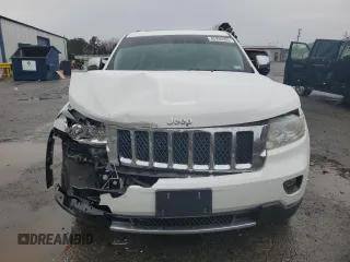 2013 Jeep Grand Cherokee Overland with VIN 1C4RJECT2DC590911, listed as a Copart auction lot 42939405 with 136,673 mi miles and Salvage Title. Bid and sale history available at carsss.com. Image 5.