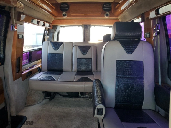 1999 GMC Savana Cargo Van YF7 Upfitter with VIN 1GDFG15R0X1008618, listed as a Copart auction lot 80975404 with 170,505 mi miles and Clean Title. Bid and sale history available at carsss.com. Image 10.