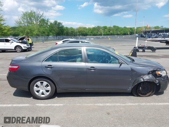 2009 Toyota Camry z VIN 4T1BE46K69U392414, wystawiony jako IAAI lot #42226031 z przebiegiem 87 651 mil mil oraz . Historia ofert i sprzedaży dostępna na DreamBid. Obrazek 13.