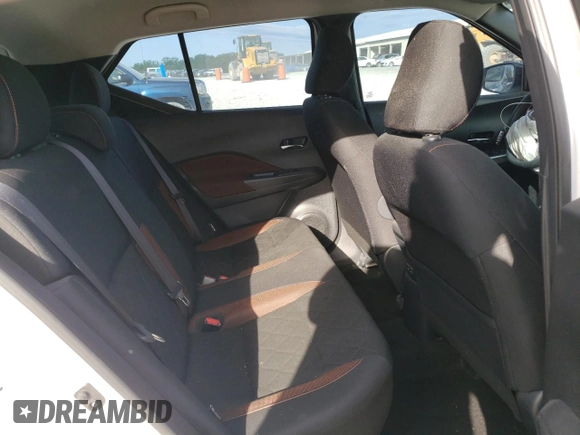 2020 Nissan Kicks SR z VIN 3N1CP5DV8LL477913, wystawiony jako Copart lot #57950245 z przebiegiem 31 009 mil mil oraz Szkoda całkowita • Salvage title. Historia ofert i sprzedaży dostępna na DreamBid. Obrazek 11.