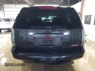 2010 GMC Yukon XL z VIN 1GKUKKE39AR133545, wystawiony jako Copart lot #48622635 z przebiegiem 243 633 mil mil oraz Tytuł czysty. Historia ofert i sprzedaży dostępna na DreamBid. Obrazek 6.