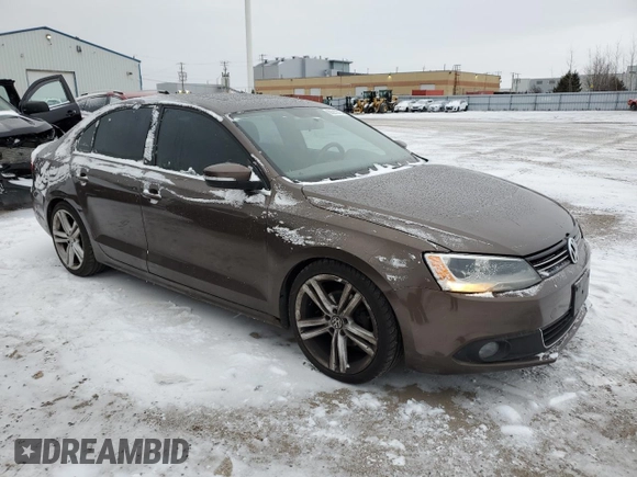 2011 Volkswagen Jetta SEL z VIN 3VWLX7AJ8BM354385, wystawiony jako Copart lot #83219724 z przebiegiem 170 345 mil mil oraz Czysty tytuł • Clean title. Historia ofert i sprzedaży dostępna na DreamBid. Obrazek 4.