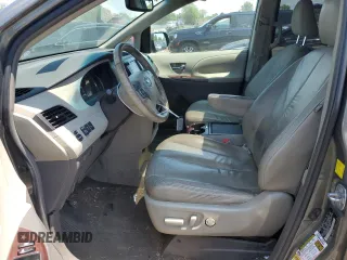 2011 Toyota Sienna XLE с VIN 5TDDK3DC9BS016604, выставлен на аукционе Copart как лот 59236145 с пробегом 372 585 миль миль и Чистый • Clean title. История ставок и продаж доступна на DreamBid. Изображение 7.