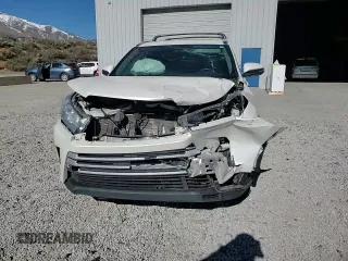 2019 Toyota Highlander SE z VIN 5TDJZRFH5KS570491, wystawiony jako Copart lot #50373435 z przebiegiem Nie podano mil oraz Szkoda całkowita • Salvage title. Historia ofert i sprzedaży dostępna na DreamBid. Obrazek 12.