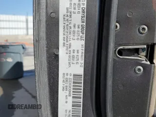 2012 Chrysler 300 Limited z VIN 2C3CCACGXCH204098, wystawiony jako Copart lot #49424685 z przebiegiem 258 888 mil mil oraz Szkoda całkowita • Salvage title. Historia ofert i sprzedaży dostępna na DreamBid. Obrazek 12.