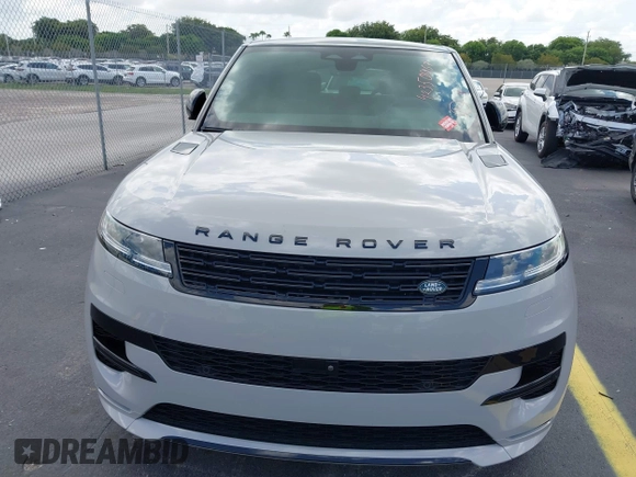 2024 Land Rover Range Rover Sport Dynamic SE z VIN SAL1L9FU7RA180295, wystawiony jako IAAI lot #42350067 z przebiegiem 10 776 mil mil oraz . Historia ofert i sprzedaży dostępna na DreamBid. Obrazek 6.