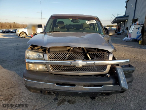 2003 Chevrolet Silverado 1500 LS with VIN 2GCEC19V631123098, listed as a Copart auction lot 41800555 with 104,156 mi miles and Salvage Title. Bid and sale history available at carsss.com. Image 5.