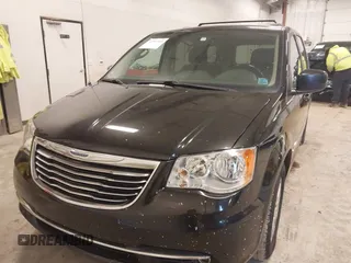 2015 Chrysler Town & Country Touring with VIN 2C4RC1BG6FR577855, listed as a IAAI auction lot 42187369 with 190,883 mi miles and . Bid and sale history available at carsss.com. Image 6.