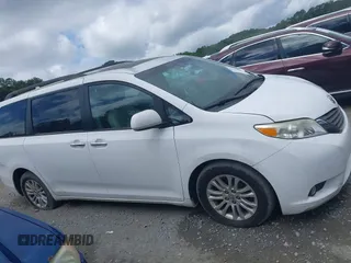 2012 Toyota Sienna XLE AAS с VIN 5TDYK3DC8CS177335, выставлен на аукционе IAAI как лот 42529501 с пробегом 215 170 миль миль и . История ставок и продаж доступна на DreamBid. Изображение 13.