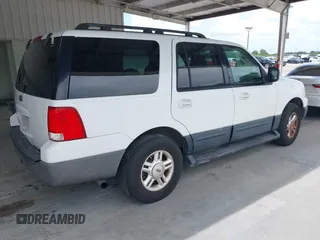 2006 Ford Expedition Special Service z VIN 1FMPU16586LA45072, wystawiony jako IAAI lot #42343869 z przebiegiem 186 039 mil mil oraz . Historia ofert i sprzedaży dostępna na DreamBid. Obrazek 4.