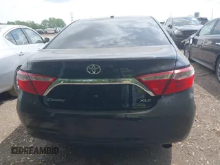 2017 Toyota Camry XLE z VIN 4T1BF1FK2HU759707, wystawiony jako IAAI lot #42192165 z przebiegiem 103 000 mil mil oraz . Historia ofert i sprzedaży dostępna na DreamBid. Obrazek 16.