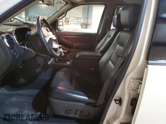 2007 Ford Explorer Limited z VIN 1FMEU65847UA93146, wystawiony jako Copart lot #79708314 z przebiegiem 81 675 mil mil oraz Szkoda całkowita • Salvage title. Historia ofert i sprzedaży dostępna na DreamBid. Obrazek 7.