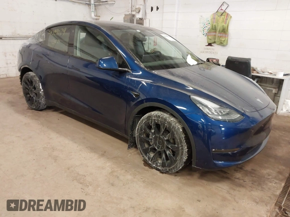 2021 Tesla Model Y Long Range with VIN 5YJYGDEE2MF185945, listed as a IAAI auction lot 41599029 with 53,815 mi miles and . Bid and sale history available at DreamBid. Image 1.