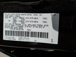 2021 Toyota Tundra Limited z VIN 5TFHY5F19MX967759, wystawiony jako Copart lot #56685535 z przebiegiem 44 146 mil mil oraz Szkoda całkowita • Salvage title. Historia ofert i sprzedaży dostępna na DreamBid. Obrazek 13.