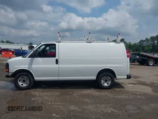 2017 Chevrolet Express Cargo with VIN 1GCWGAFF8H1117371, listed as a IAAI auction lot 42663473 with 260,445 mi miles and . Bid and sale history available at DreamBid. Image 14.