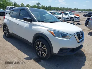 2018 Nissan Kicks SV с VIN 3N1CP5CU7JL543146, выставлен на аукционе IAAI как лот 42124866 с пробегом 52 138 миль миль и . История ставок и продаж доступна на DreamBid. Изображение 1.