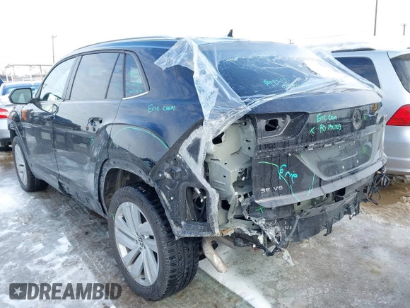 2021 Volkswagen Atlas SE with VIN 1V2KE2CA0MC231882, listed as a IAAI auction lot 41542291 with 37,219 mi miles and . Bid and sale history available at DreamBid. Image 3.