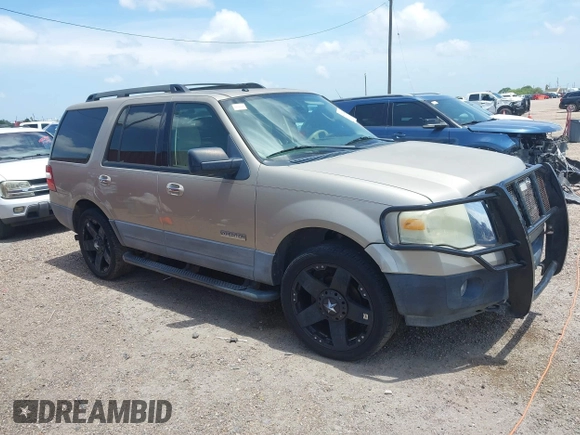 2007 Ford Expedition XLT with VIN 1FMFU16547LA98008, listed as a IAAI auction lot 42632852 with 206,968 mi miles and . Bid and sale history available at DreamBid. Image 1.