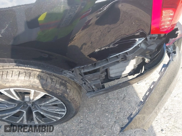 2022 Volvo XC90 Momentum z VIN YV4A221K7N1781589, wystawiony jako IAAI lot #42112991 z przebiegiem 47 342 mil mil oraz . Historia ofert i sprzedaży dostępna na DreamBid. Obrazek 18.