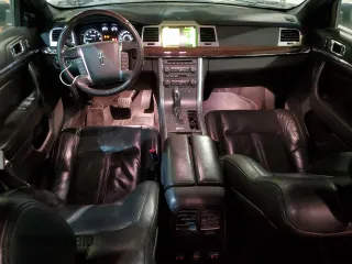2009 Lincoln MKS z VIN 1LNHM93R89G613358, wystawiony jako Copart lot #60170065 z przebiegiem 171 803 mil mil oraz Czysty tytuł • Clean title. Historia ofert i sprzedaży dostępna na DreamBid. Obrazek 8.