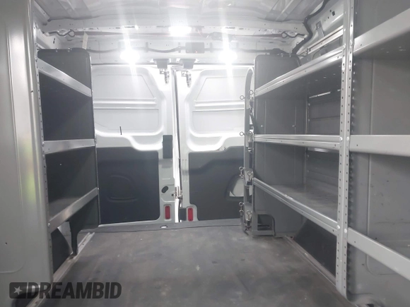 2020 Ford Transit Cargo с VIN 1FTBR1Y84LKA03622, выставлен на аукционе IAAI как лот 41966900 с пробегом 117 059 миль миль и . История ставок и продаж доступна на DreamBid. Изображение 18.