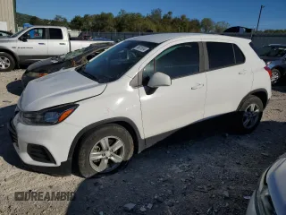 2020 Chevrolet Trax LS with VIN 3GNCJKSB4LL128762, listed as a Copart auction lot 76011614 with 121,971 mi miles and Non Repairable. Bid and sale history available at carsss.com. Image 1.