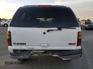 2002 GMC Yukon SLE with VIN 1GKEK13T12R143778, listed as a Copart auction lot 81387104 with 213,129 mi miles and Salvage Title. Bid and sale history available at carsss.com. Image 6.