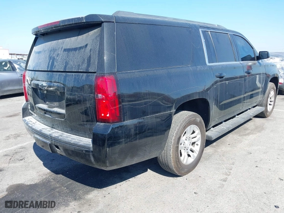 2018 Chevrolet Suburban LT with VIN 1GNSCHKCXJR262926, listed as a IAAI auction lot 41675862 with 181,117 mi miles. Bid and sale history available at carsss.com. Image 4.