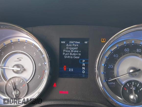2014 Chrysler 300 S z VIN 2C3CCAGG8EH222645, wystawiony jako IAAI lot #42381766 z przebiegiem 254 710 mil mil oraz . Historia ofert i sprzedaży dostępna na DreamBid. Obrazek 15.