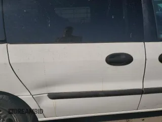 2006 Ford Freestar Cargo z VIN 2FTZA54696BA06323, wystawiony jako Copart lot #43868755 z przebiegiem Nie podano mil oraz Tytuł czysty. Historia ofert i sprzedaży dostępna na DreamBid. Obrazek 11.