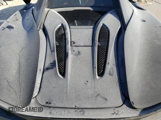 2017 McLaren 570S z VIN SBM13DAA3HW003517, wystawiony jako Copart lot #37948714 z przebiegiem 7587 mil mil oraz . Historia ofert i sprzedaży dostępna na DreamBid. Obrazek 13.