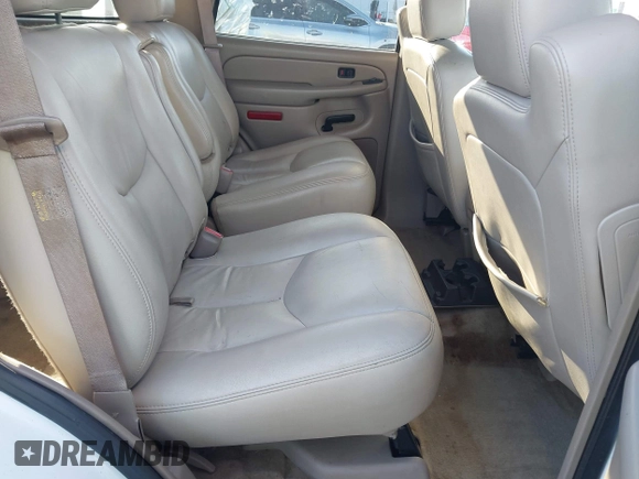 2006 Chevrolet Tahoe Z71 with VIN 1GNEK13T86R135721, listed as a IAAI auction lot 41475859 with 258,090 mi miles. Bid and sale history available at carsss.com. Image 8.