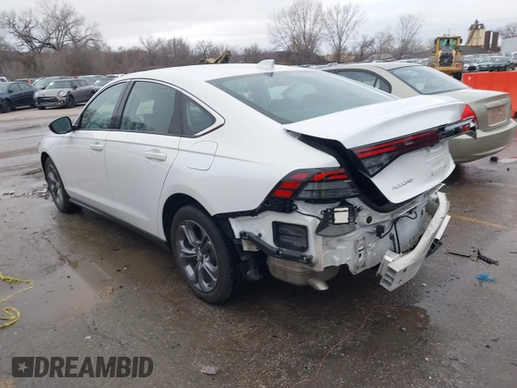2024 Honda Accord EX с VIN 1HGCY1F30RA001414, выставлен на аукционе IAAI как лот 41188008 с пробегом 22 837 миль миль и . История ставок и продаж доступна на DreamBid. Изображение 3.