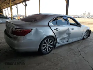 2012 Lexus LS 460 z VIN JTHCL5EF0C5014758, wystawiony jako Copart lot #55620645 z przebiegiem 154 717 mil mil oraz Czysty tytuł • Clean title. Historia ofert i sprzedaży dostępna na DreamBid. Obrazek 3.