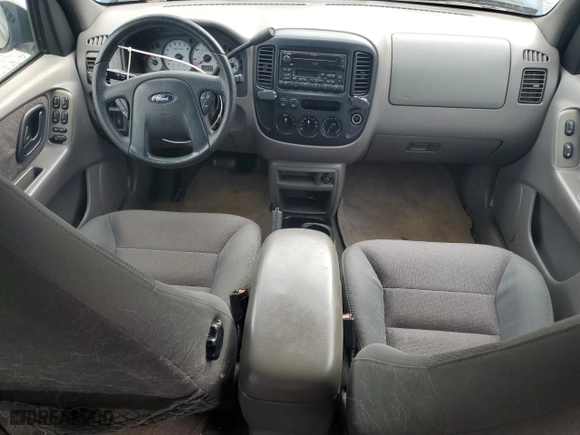 2001 Ford Escape XLT with VIN 1FMYU03111KA96413, listed as a Copart auction lot 53667935 with 156,668 mi miles and Clean Title. Bid and sale history available at carsss.com. Image 8.