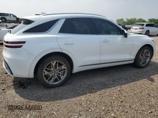 2024 Genesis GV70 2.5T z VIN 5NMMADTB8RH011120, wystawiony jako Copart lot #51220915 z przebiegiem 16 957 mil mil oraz Szkoda całkowita • Salvage title. Historia ofert i sprzedaży dostępna na DreamBid. Obrazek 3.