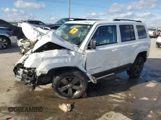 2014 Jeep Patriot Latitude z VIN 1C4NJPFAXED862881, wystawiony jako Copart lot #41519835 z przebiegiem 100 695 mil mil oraz Szkoda całkowita • Salvage title. Historia ofert i sprzedaży dostępna na DreamBid. Obrazek 1.