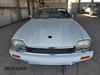 1994 Jaguar XJS with VIN SAJNX2743RC191142, listed as a Copart auction lot 78262994 with 70,111 mi miles and Salvage Title. Bid and sale history available at carsss.com. Image 5.